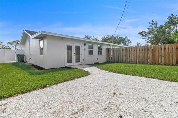 Naples Twin Lakes, 4525 Fluvia Ave, Naples, Florida 34103, image 3