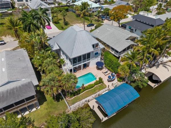 Gulf Harbor, 1286 Rainbow Ct, Naples, Florida 34110, image 2