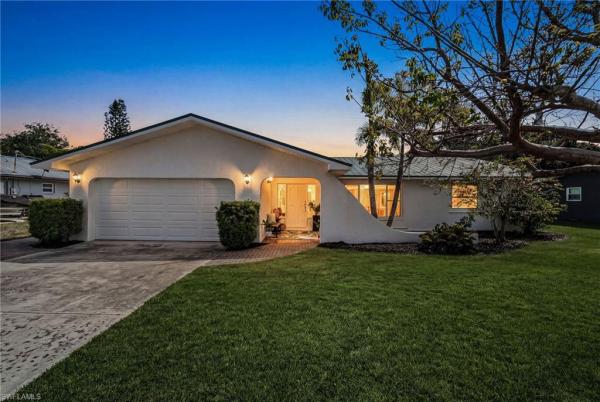 Estero River Heights, 4937 Royal Palm Dr, Estero, Florida 33928, image 2