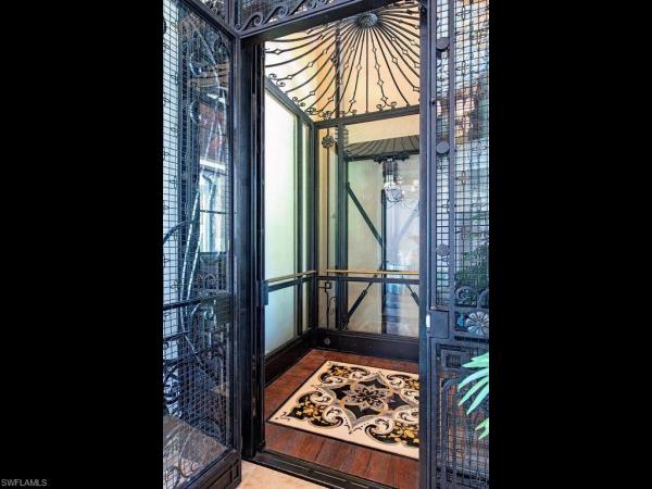 Port Royal, 840 E Admiralty Parade, Naples, Florida 34102, image 3