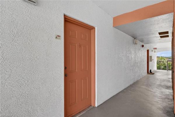 Tuscany Gardens, 6481 Aragon Way #304, Fort Myers, Florida 33966, image 2