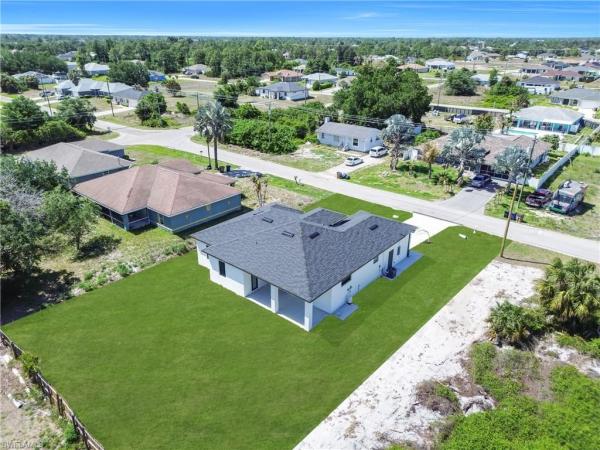Lehigh Acres, 2615 SW 45th St, Lehigh Acres, Florida 33976, image 3