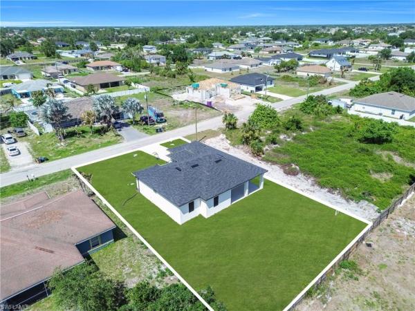 Lehigh Acres, 2615 SW 45th St, Lehigh Acres, Florida 33976, image 2