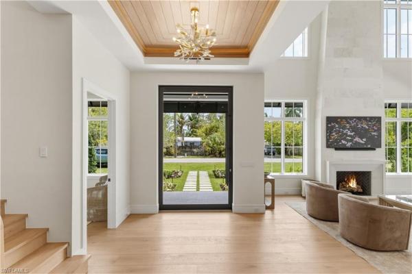 Sun Terrace, 1079 Diana Ave, Naples, Florida 34103, image 2