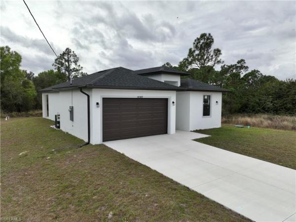 Lehigh Acres, 4107 SW 13th St, Lehigh Acres, Florida 33976, image 1