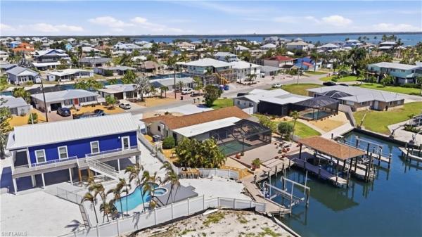 Fairview Isles, 120 Albatross St, Fort Myers Beach, Florida 33931, image 1