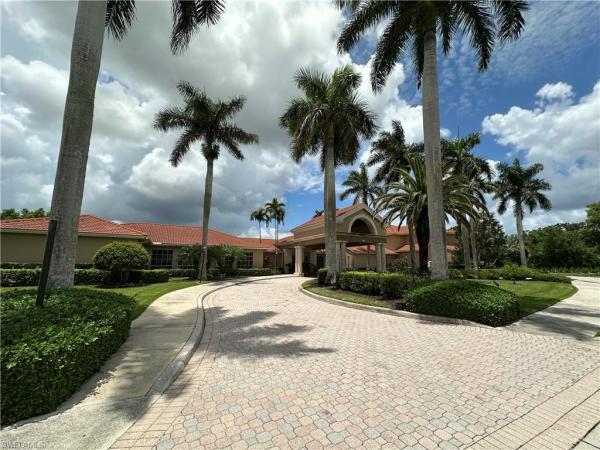6820 Huntington Lakes Cir #201, Naples, Florida 34119, image 1
