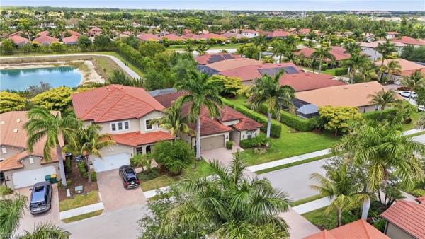 Barrington Cove, 16329 Aberdeen Way, Naples, Florida 34110, image 2