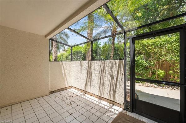 77 Emerald Woods Dr #I6, Naples, Florida 34108, image 2