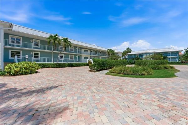 1100 Little Neck Ct #F52, Naples, Florida 34102, image 1