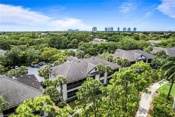 Oakwood Carriage Homes At Bonita Bay, 27175 Oakwood Lake Dr #201, Bonita Springs, Florida 34134, image 3