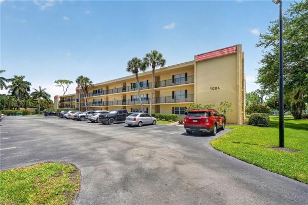 1084 Forest Lakes Dr #7205, Naples, Florida 34105, image 1