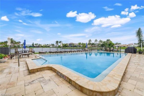 4180 Crayton Rd #E4, Naples, Florida 34103, image 3