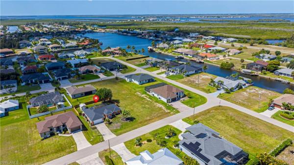 Cape Coral, 3806 1st Ter, Cape Coral, Florida 33991, image 2