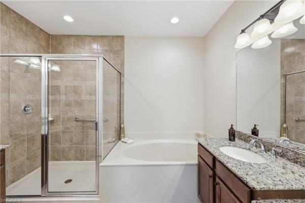 6532 Monterey Pt #202, Naples, Florida 34105, image 1