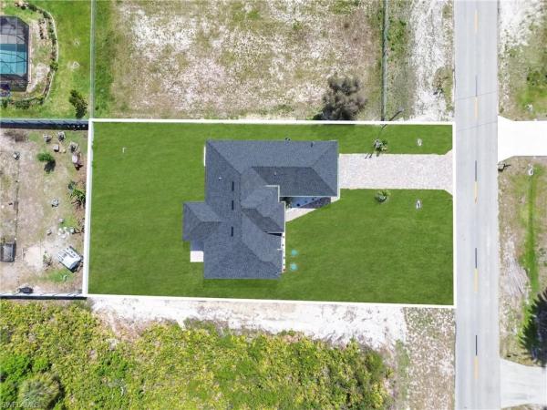 Lehigh Acres, 2606 SW 40th St, Lehigh Acres, Florida 33976, image 1