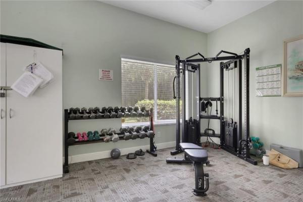 320 Robin Hood Cir #101, Naples, Florida 34104, image 3