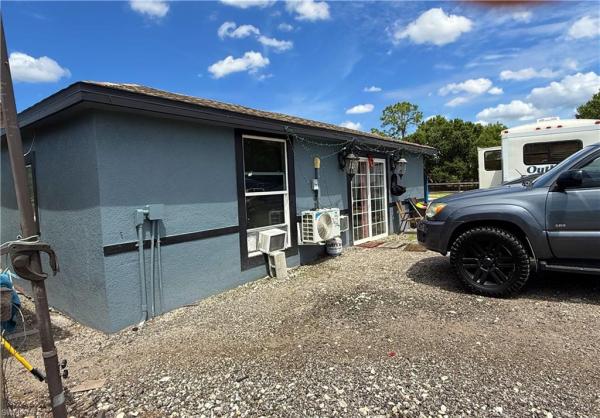 19781 Woodbridge Ln, North Fort Myers, Florida 33917, image 1
