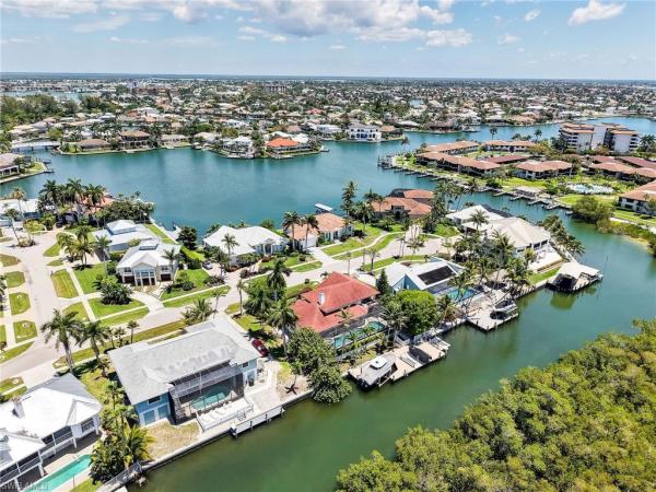 Marco Beach, 419 Spinnaker Dr, Marco Island, Florida 34145, image 3