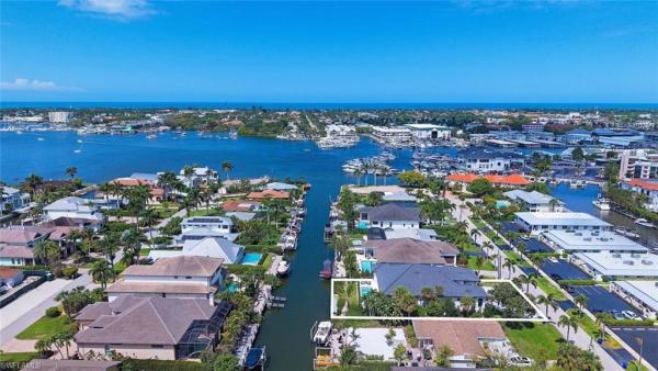Royal Harbor, 1456 Curlew Ave, Naples, Florida 34102, image 3