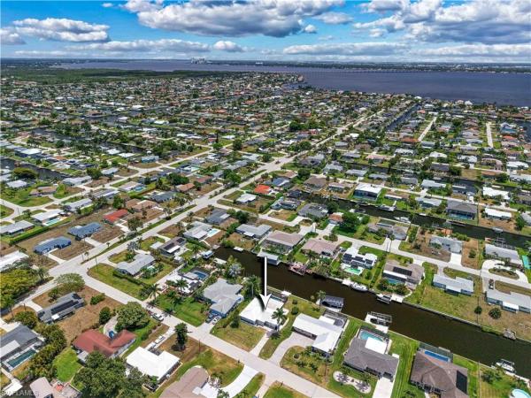 Cape Coral Residential, 3013 17th Pl, Cape Coral, Florida 33904, image 1