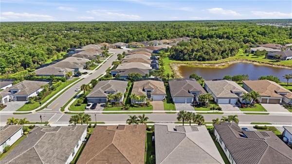 Valencia Trails, 11644 Periwinkle Dr, Naples, Florida 34120, image 3