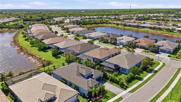 Valencia Trails, 11644 Periwinkle Dr, Naples, Florida 34120, image 2