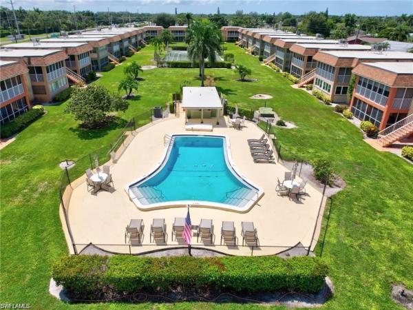 1400 Pompei Ln #42, Naples, Florida 34103, image 2