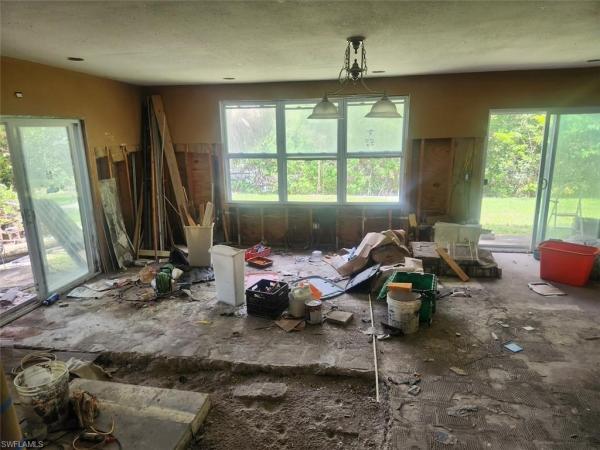 North Fort Myers No HOA, 1074 Old Bridge Rd, North Fort Myers, Florida 33917, image 2