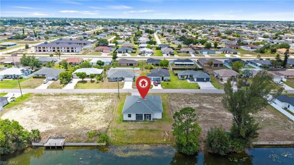 Cape Coral Residential, 121 8th Ter, Cape Coral, Florida 33909, image 3