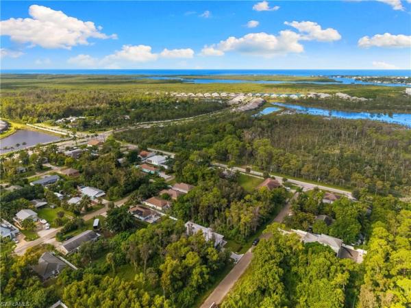 Hallendale, 3012 Pine Tree Dr, Naples, Florida 34112, image 1