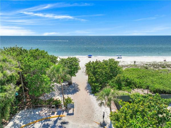 5904 Cranbrook Way #J204, Naples, Florida 34112, image 2