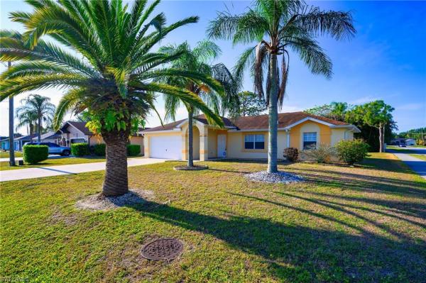 Oakwood, 2519 W 6th St, Lehigh Acres, Florida 33971, image 3