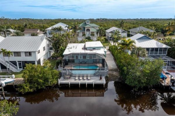 Gulf Harbor, 1283 Grand Canal Dr, Naples, Florida 34110, image 2