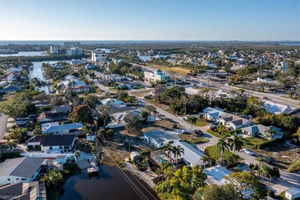 148 1st St, Naples, Florida 34134, image 2