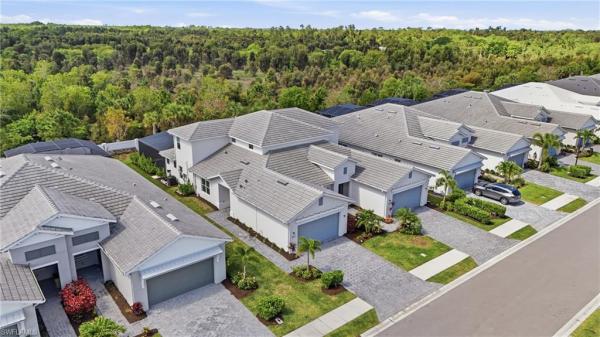 Azure At Hacienda Lakes, 9194 Cayman Dr, Naples, Florida 34114, image 2