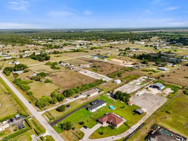 Golden Gate Estates, 4121 NE 66th Ave, Naples, Florida 34120, image 2