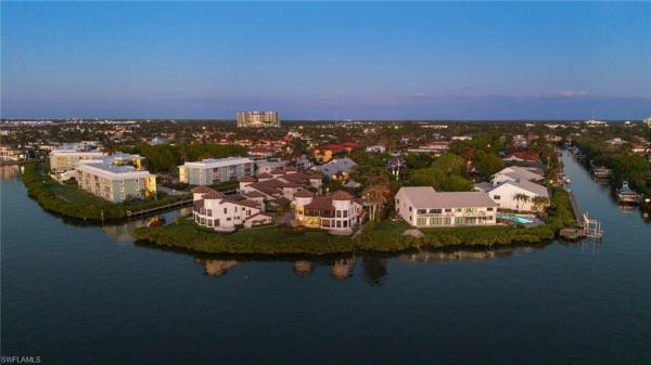 Bayview Estates At Oyster Bay, 1301 Chesapeake Ave #1B, Naples, Florida 34102, image 1