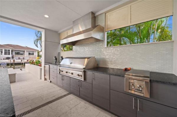 Conners At Vanderbilt Beach, 380 Trade Winds Ave, Naples, Florida 34108, image 2