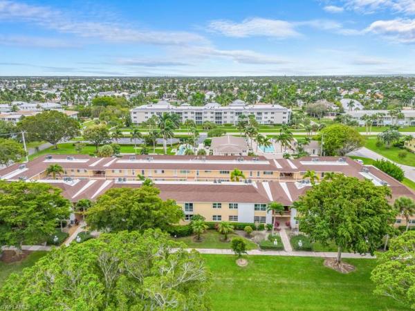 578 S Broad Ave, Naples, Florida 34102, image 1