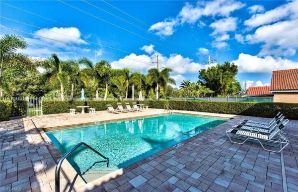 Moon Lake, 1040 Moon Lake Dr, Naples, Florida 34104, image 2