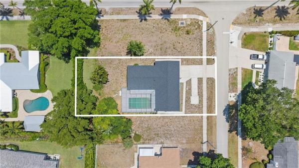 Riviera Terrace, 10300 Mcgregor Blvd, Fort Myers, Florida 33919, image 2
