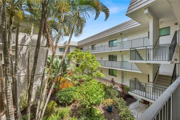 788 Park Shore Dr #D26, Naples, Florida 34103, image 1