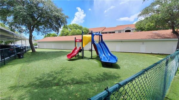4720 Saint Croix Ln #118, Naples, Florida 34109, image 2