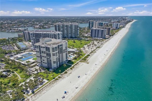4051 N Gulf Shore Blvd #300, Naples, Florida 34103, image 3