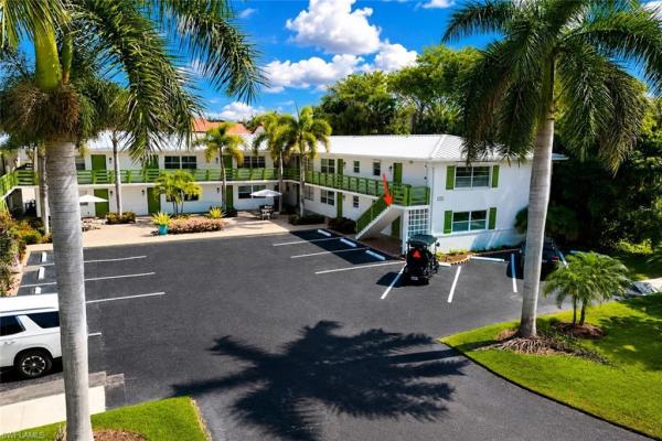 975 S 9th Ave #11, Naples, Florida 34102, image 2