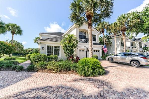 2070 Aberdeen Ln #101, Naples, Florida 34109, image 3