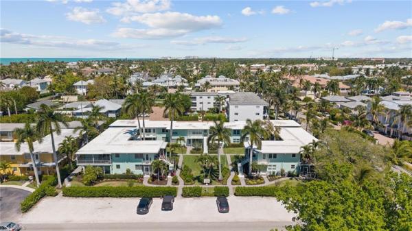 275 S 8th Ave, Naples, Florida 34102, image 2