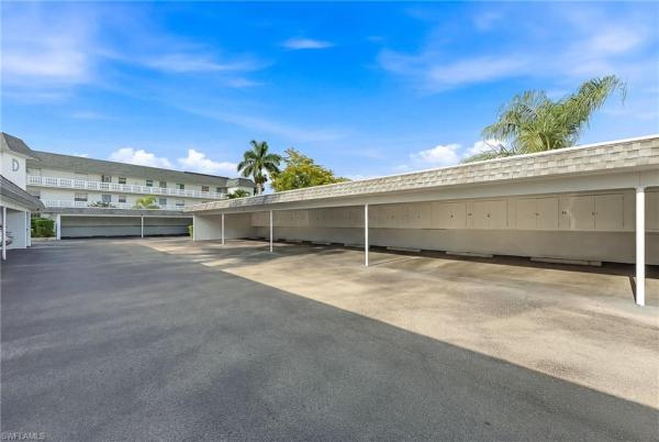 315 Saint Andrews Blvd #D5, Naples, Florida 34113, image 2