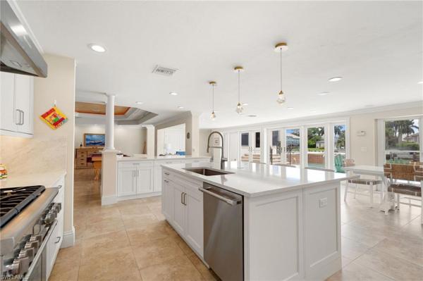 The Moorings, 350 Bow Line Bnd BEND, Naples, Florida 34103, image 2